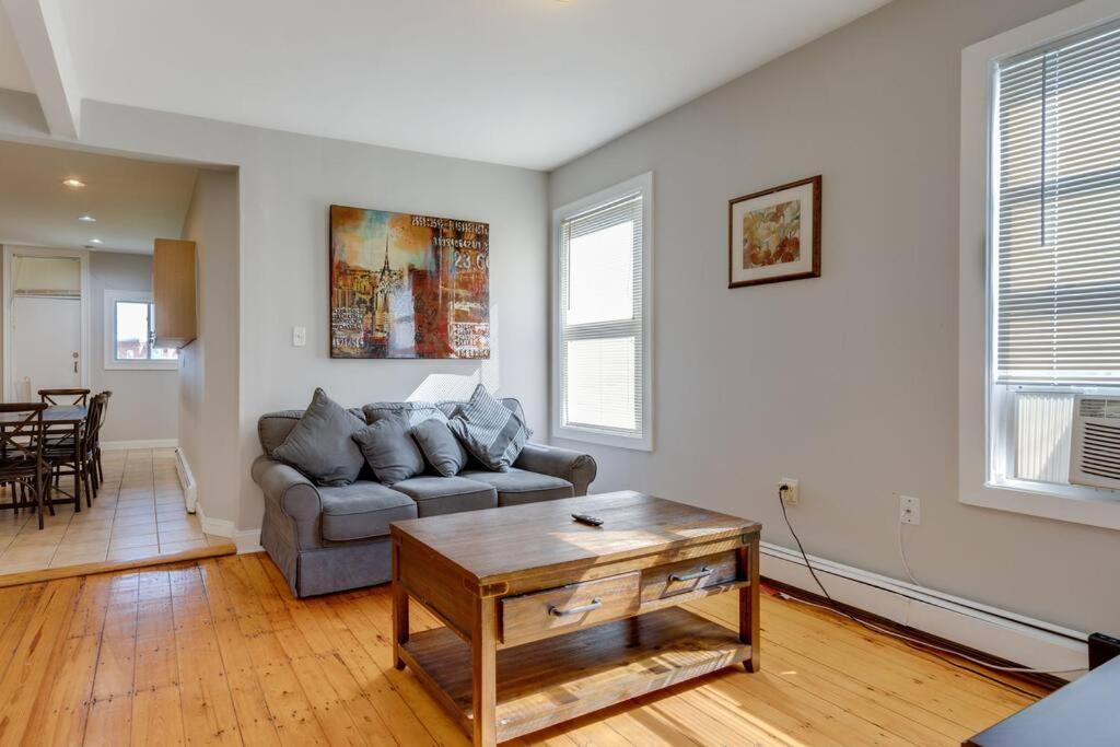 New! Near Mbta, 3 Mi To Fenway! Appartamento Boston