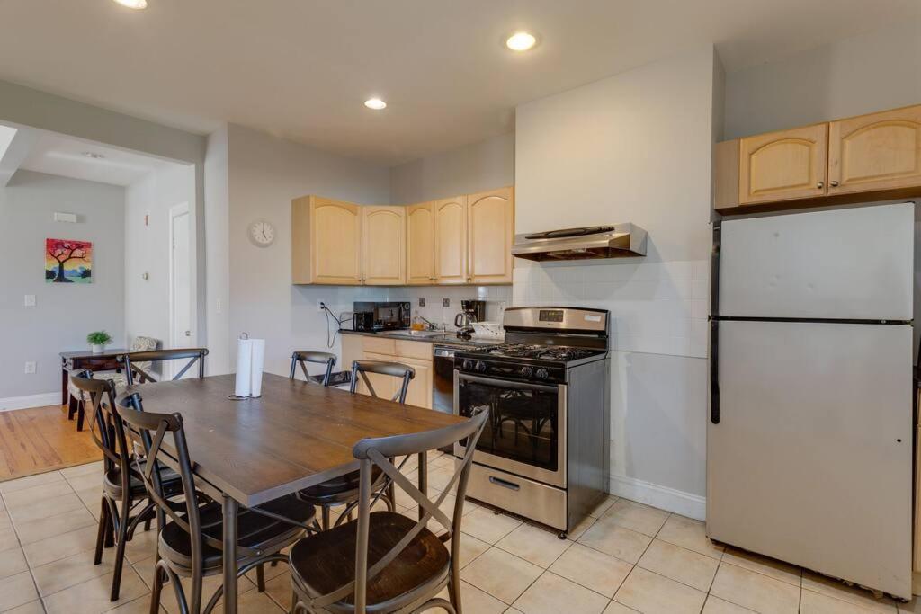 New! Near Mbta, 3 Mi To Fenway! Appartamento *